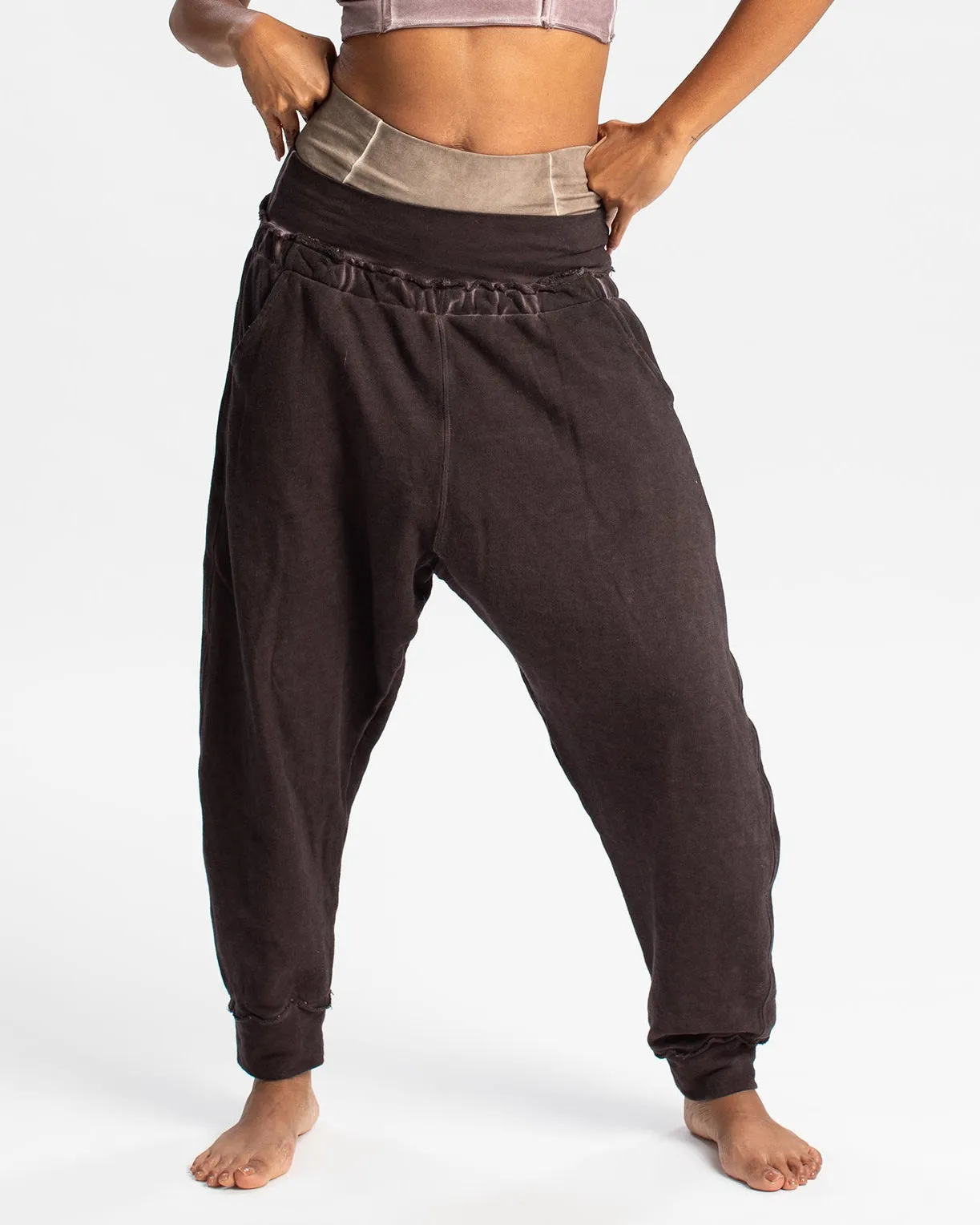 Polso Pants, merchant product photograph